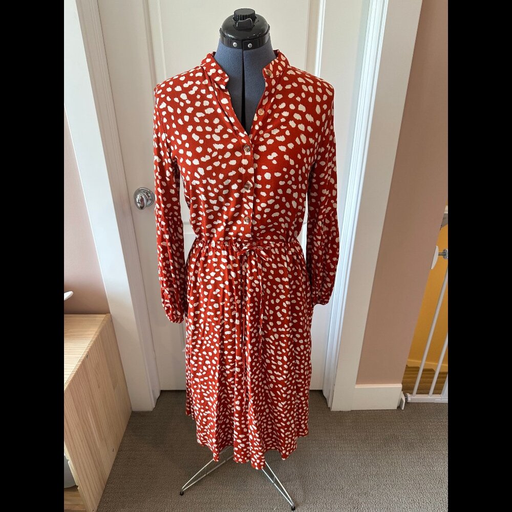 Miss Sparkling Button-Front Spotted Dress